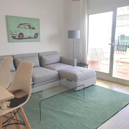 Gaudi Street Apartments Sitges Bagian luar foto