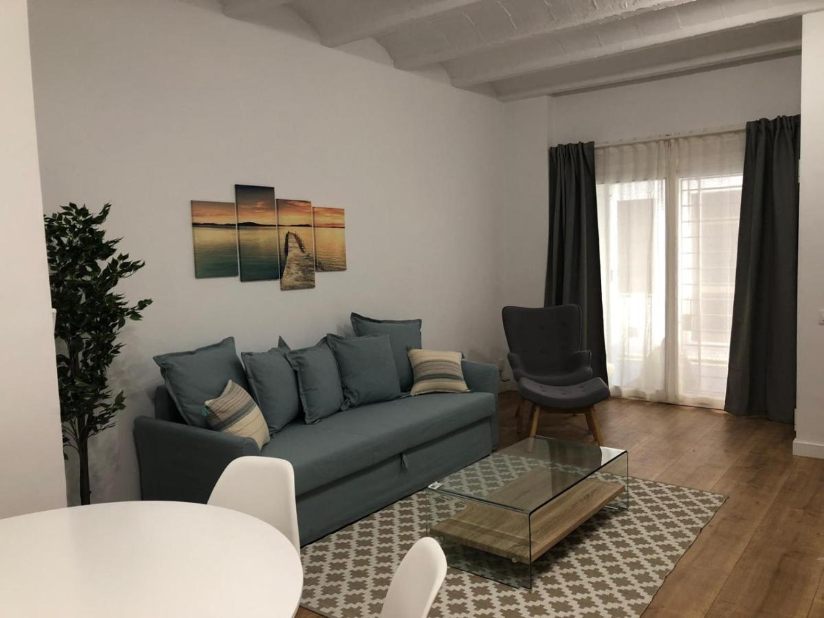 Gaudi Street Apartments Sitges Bagian luar foto