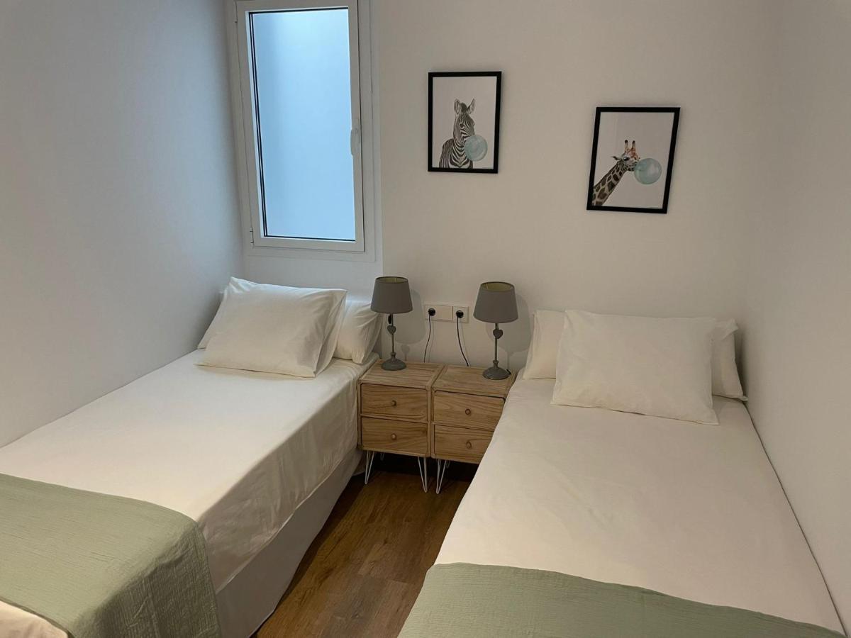Gaudi Street Apartments Sitges Bagian luar foto