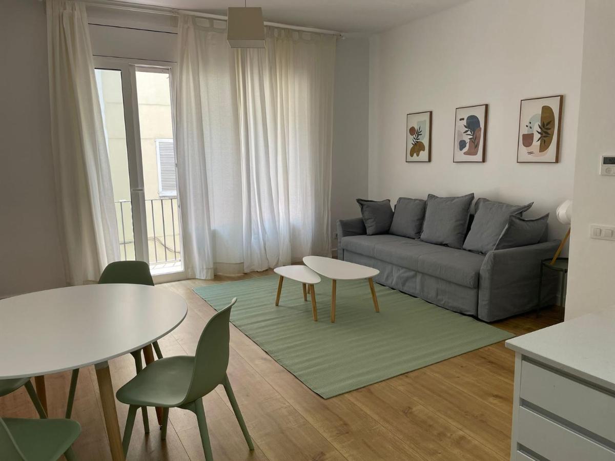 Gaudi Street Apartments Sitges Bagian luar foto