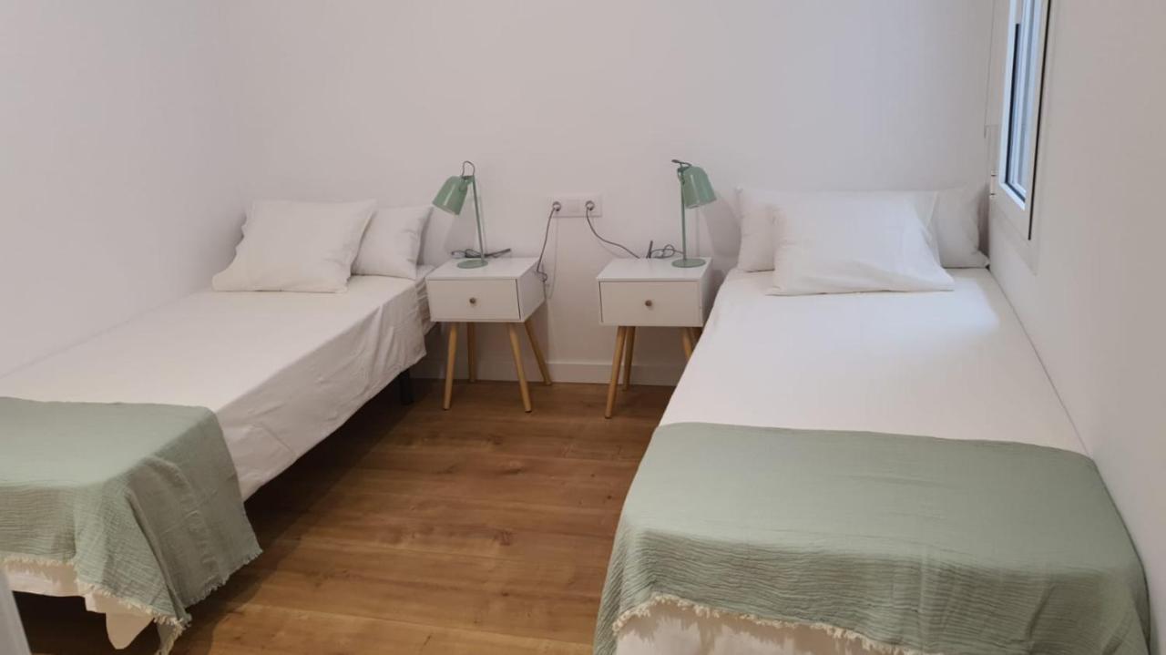 Gaudi Street Apartments Sitges Bagian luar foto