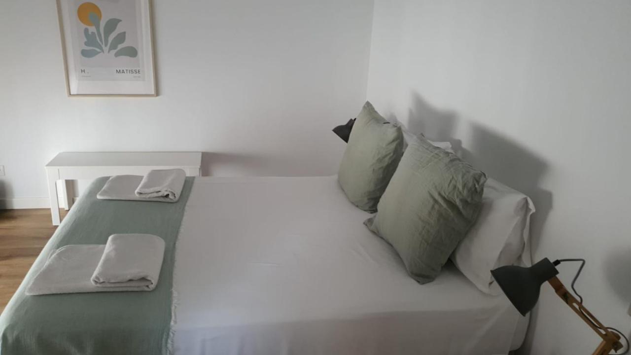 Gaudi Street Apartments Sitges Bagian luar foto