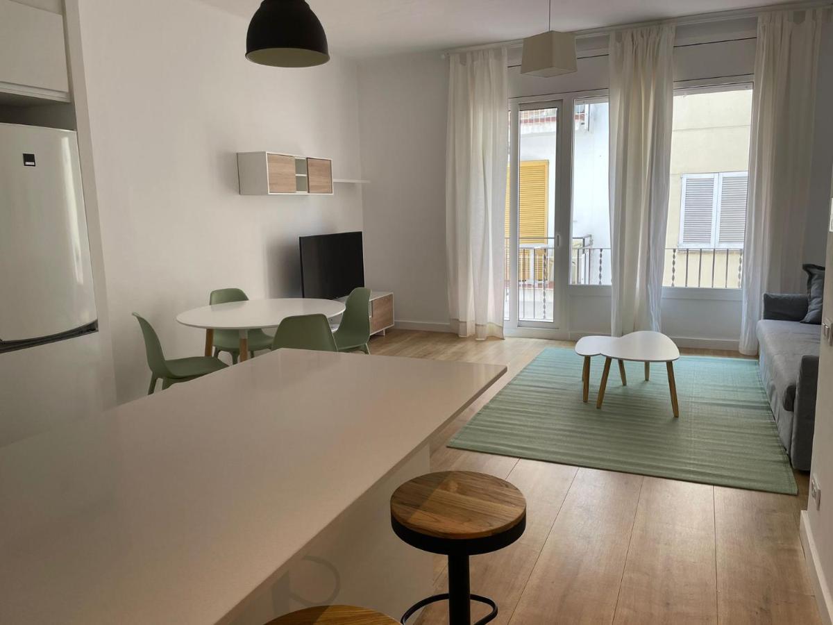 Gaudi Street Apartments Sitges Bagian luar foto